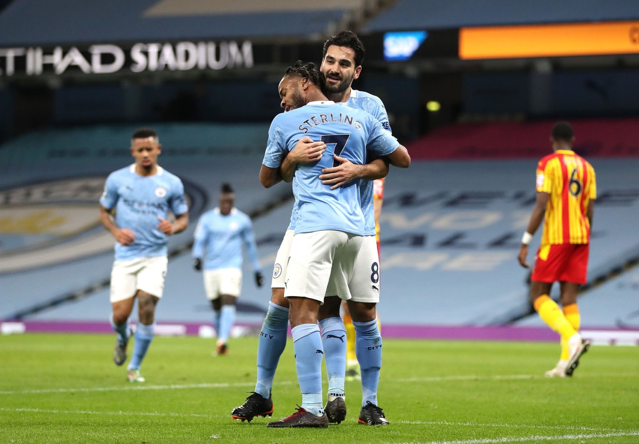 他希望在接 他希望在接